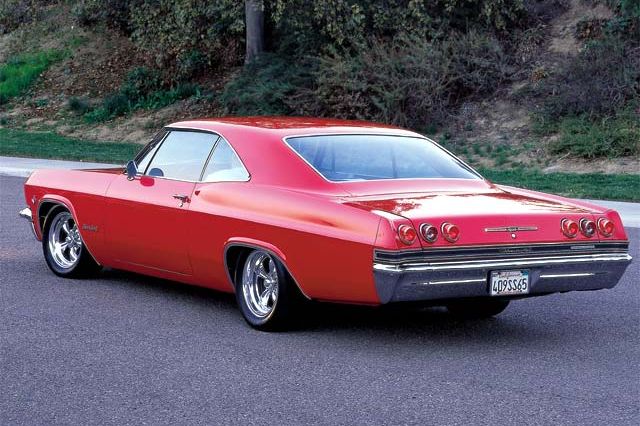 1965_chevrolet_impala_ss+left_rear_view.jpg